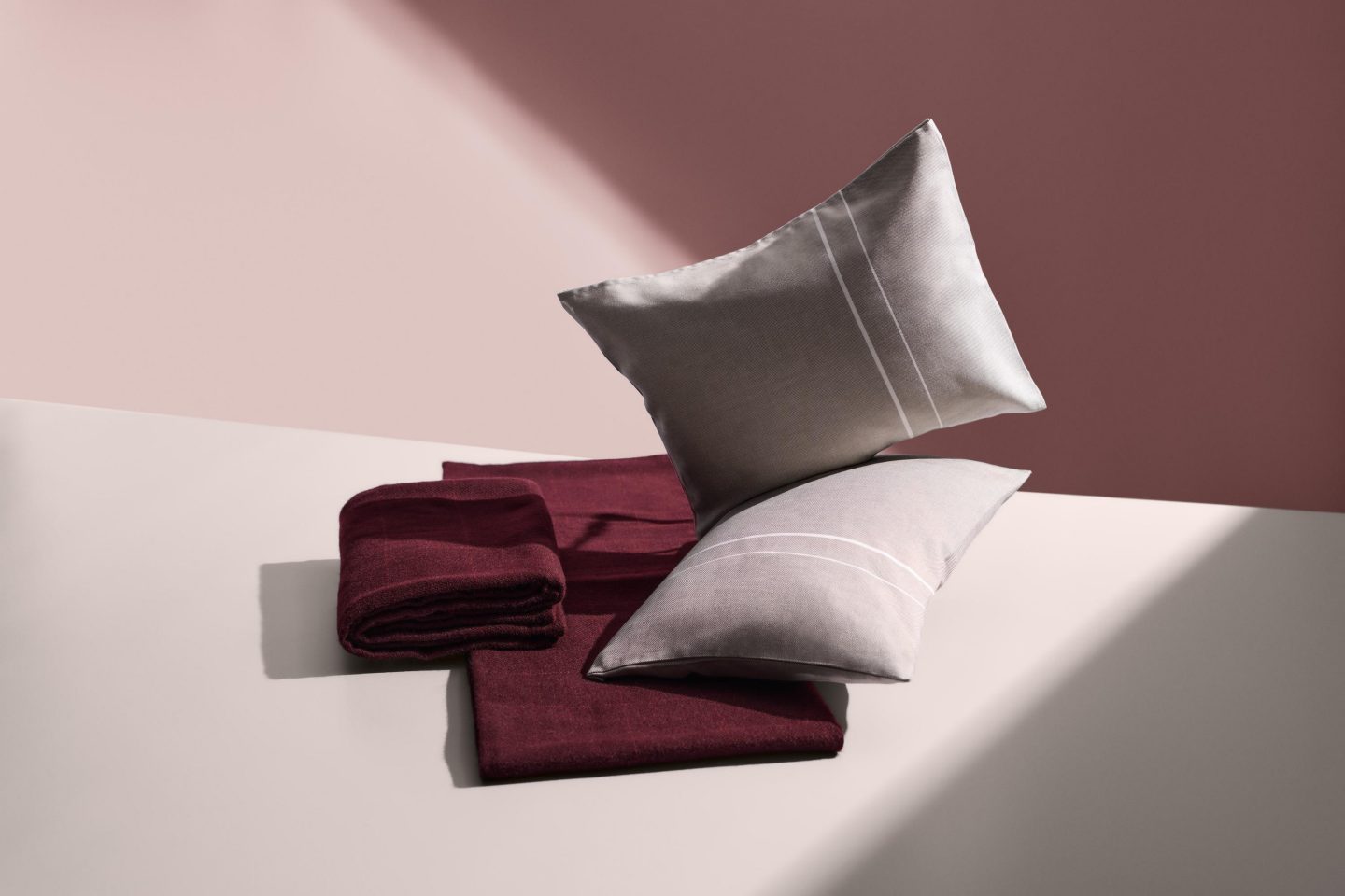 SWISS Premium Economy Bedding