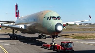 The Airbus A350 is made largely of composite materials, making it particularly lightweight while remaining highly robust.
