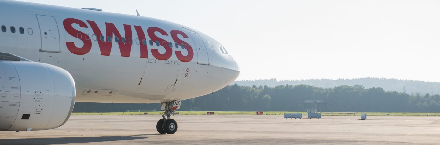 Airbus A330 on tarmac // auf Vorfeld // sur le tarmac