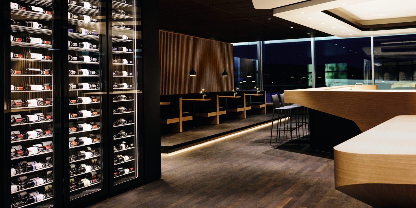 SWISS First Lounge E