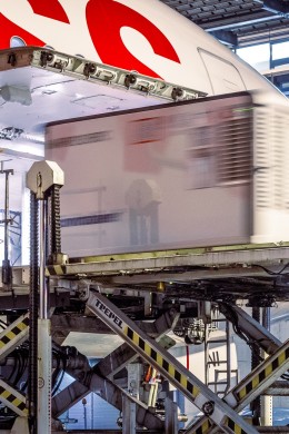 Closing the year with shipping vaccines from Amsterdam to São Paulo