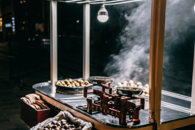 Mobile, steaming chestnut ovens can be found on many corners in New York City and are an important part of the pre-holidays’ festivities in the Big Apple. 