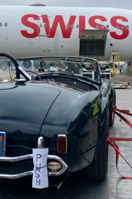 221130_Relocating a classic Shelby Cobra car_Picture 1.jpg