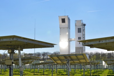 synhelion_juelich_solartower_mirrors(1).jpg